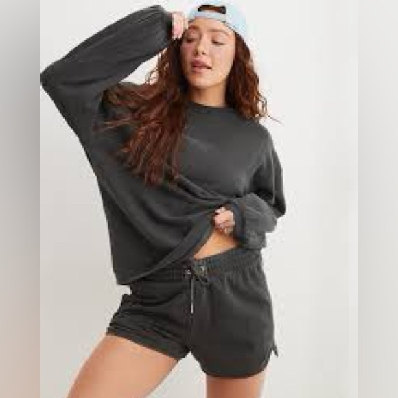 NWT Aerie dark grey crewneck - Picture 1 of 4